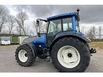 Traktor Valtra T130: slika 2