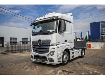 Tegljač MERCEDES-BENZ Actros 1845