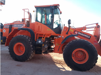 Utovarivač točkaš DOOSAN DL300