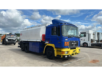 Kamion cisterna MAN 26.402 (18.000 L / 6X2 / 6 CYLINDER / FRONT STEEL / 3 COMPARTIMENTS): slika 3