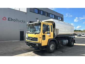 Kamion cisterna VOLVO FL6