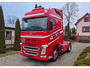 Tegljač VOLVO FH