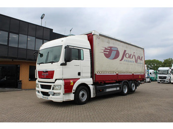 Kamion sa ceradom MAN TGX 26.440