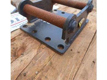 Brza spojnica za Kompaktor Attachment plate S30  for excavator plate compactor: slika 2