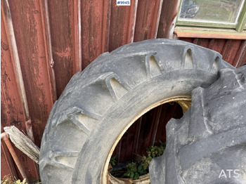 Kompletan točak za Traktor 2 tractor tires with rims and rings: slika 4