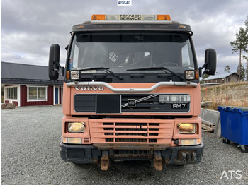 Volvo FM7 crane truck/tipper truck with Hiab 112 (video) Volvo FM7 crane truck/tipper truck with Hiab 112 (video): slika 2 Volvo FM7 crane truck/tipper truck with Hiab 112 (video) Volvo FM7 crane truck/tipper truck with Hiab 112 (video): slika 2