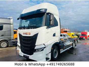 Kamion za prevoz kontejnera/ Kamion sa promenjivim sandukom IVECO S-WAY