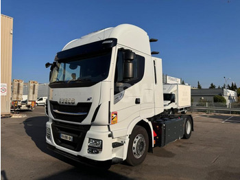 Tegljač IVECO Stralis 460