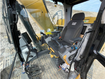 Bager guseničar CAT 320: slika 5