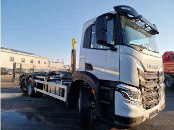 Kamion sa hidrauličnom kukom IVECO X-Way AD280X46Y/PS HR ON+: slika 2 Kamion sa hidrauličnom kukom IVECO X-Way AD280X46Y/PS HR ON+: slika 2