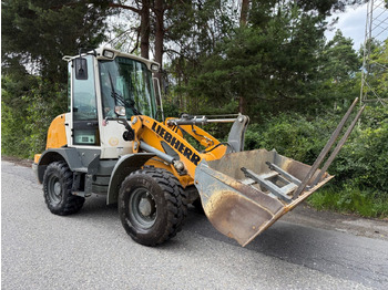 Utovarivač točkaš LIEBHERR L 507