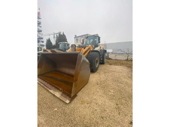 Utovarivač točkaš LIEBHERR L 580