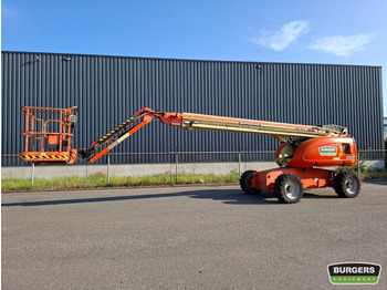 Teleskopska platforma JLG