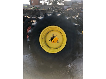 Kompletan točak JOHN DEERE