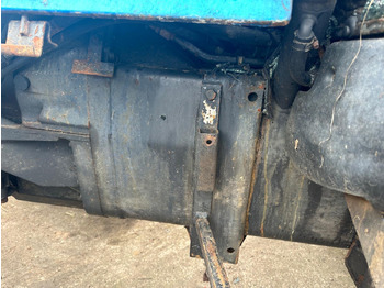 Valtra 8150 8150-4 - cała na części Valtra 8150 8150-4 - cała na części: slika 2 Valtra 8150 8150-4 - cała na części Valtra 8150 8150-4 - cała na części: slika 2