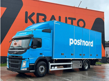 Kamion sa zatvorenim sandukom VOLVO FM 330