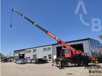Autokran za sve terene LIEBHERR LTM 1025