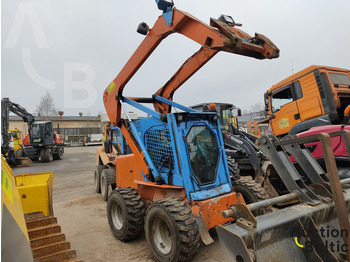 Mini utovarivač NEW HOLLAND