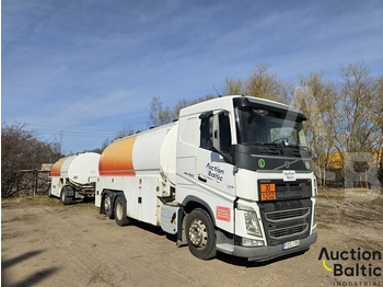Kamion cisterna VOLVO FH 420