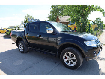 SUVSUV MITSUBISHI L200