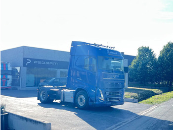 Tegljač Volvo FH 460 LNG+Diesel **FH460 2022**: slika 3