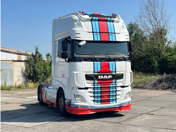 Tegljač DAF XF 530
