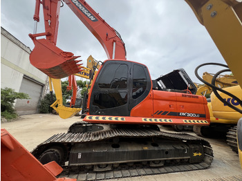 Bager guseničar DOOSAN DX300LC-7