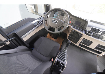 Kamion sa golom šasijom i zatvorenom kabinom MAN TGS41.400 8X4 BB-WW NEW UNUSED CHASSIS EURO3: slika 5