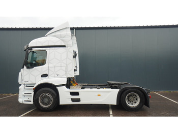 Tegljač MERCEDES-BENZ Actros 1936