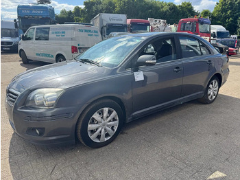 Limuzina TOYOTA