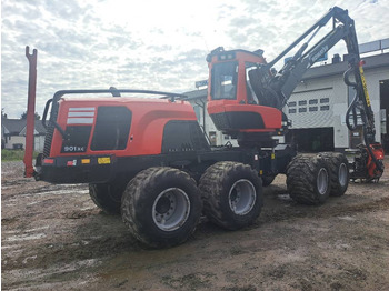 Kombajn za šumarstvo Komatsu 901 XC: slika 5