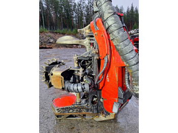 Kombajn za šumarstvo Komatsu 901 XC: slika 5