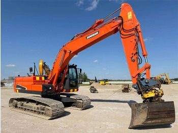 Bager guseničar DOOSAN DX225LC