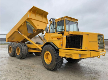 Zglobni kiper VOLVO A25C