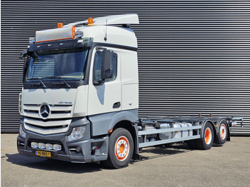 Kamion za prevoz kontejnera/ Kamion sa promenjivim sandukom MERCEDES-BENZ Actros 2640