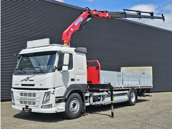 Kamion sa tovarnim sandukom VOLVO FM 330