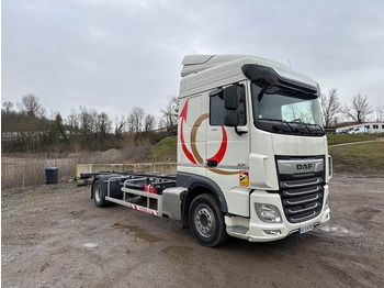 Kamion za prevoz kontejnera/ Kamion sa promenjivim sandukom DAF XF450: slika 4