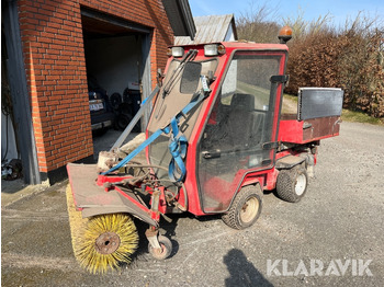 Komunalni traktor