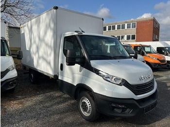 Dostavno vozilo sa zatvorenim sandukom IVECO Daily 35s14