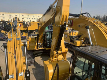 Bager guseničar novi Caterpillar 323GX: slika 2