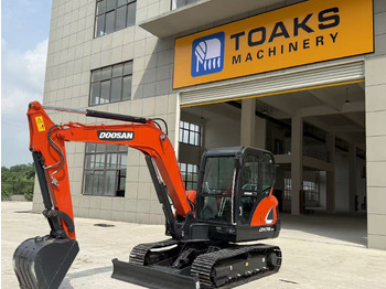 Mini bager DOOSAN DX75