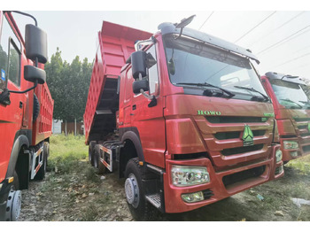 Istovarivač Sinotruk HOWO 371 6*4 Dump truck: slika 3