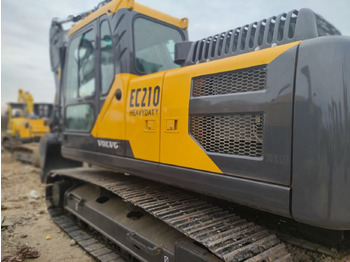 Bager guseničar Volvo EC210B: slika 4
