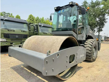 Valjak za puteve XCMG