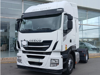 Tegljač IVECO