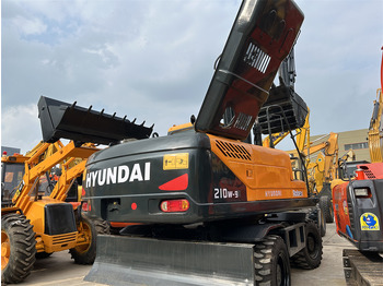 Bager točkaš HYUNDAI