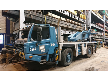 Autokran za sve terene TADANO ATF 40G-2