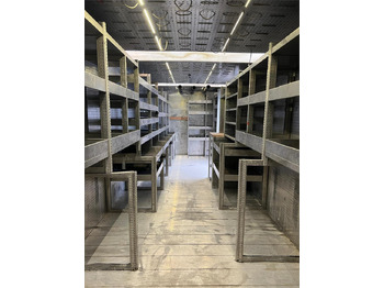 Kamion sa zatvorenim sandukom Mercedes-Benz Antos 1824 LnR: slika 2