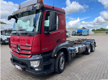 Kamion za utovaranje kontejnera MERCEDES-BENZ Antos 2543