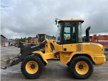 Utovarivač točkaš VOLVO L30G